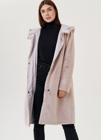 Двухстороннее пальто из эко меха с капюшоном