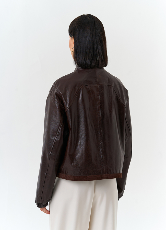 фото Женская короткая куртка из натуральной кожи модель № 32539