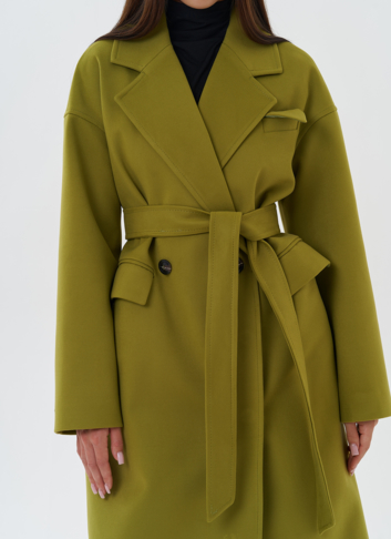 Пальто зеленого цвета с английским воротником