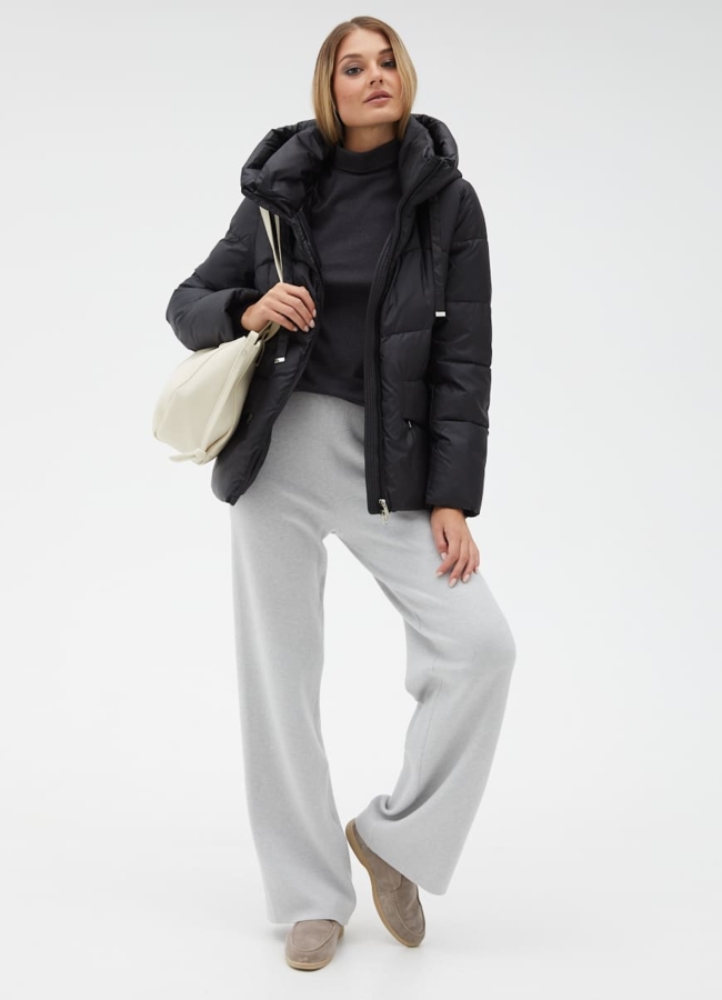 Женский пуховик черного цвета с капюшоном модель № 31143 в кредит
