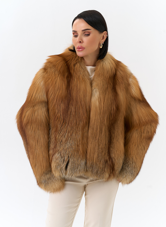 Укороченная шуба из меха рыжей лисы