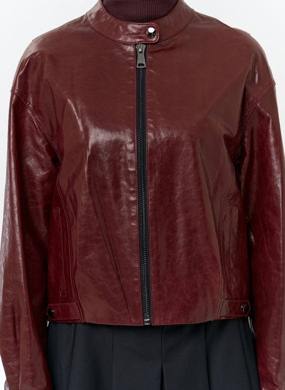 Куртка из натуральной кожи бордового цвета