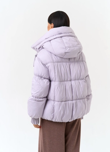 Женский пуховик с капюшоном