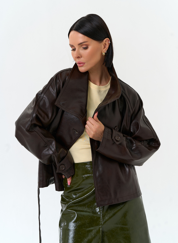 Женская куртка из эко кожи с поясом