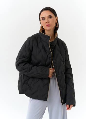 Женская куртка с воротником стойкой Женская куртка с воротником стойкой