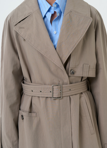 Женский длинный плащ с поясом