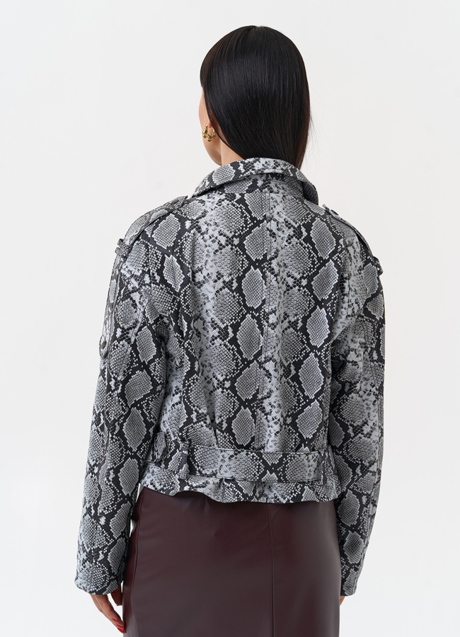 Кожаная куртка со змеиным принтом модель № 4445 в кредит