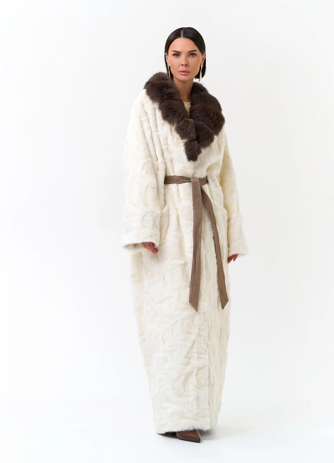 Длинная шуба с воротником из меха песца модель № 33824 в кредит