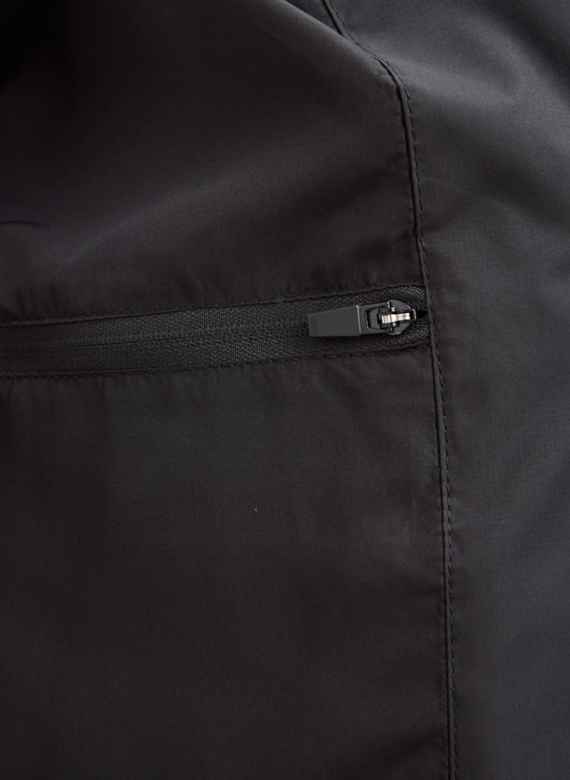 Мужской черный пуховик больших размеров