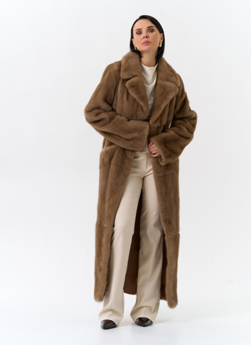 Длинная шуба из меха норки с английским воротником