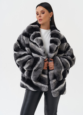 Женская шуба из меха кролика