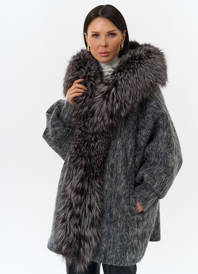 Женский удлиненный пуховик с отделкой из меха чернобурки модель № 31878 универмаг малина