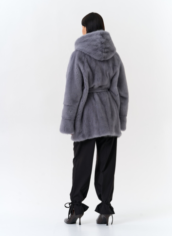 Шуба из меха норки с капюшоном