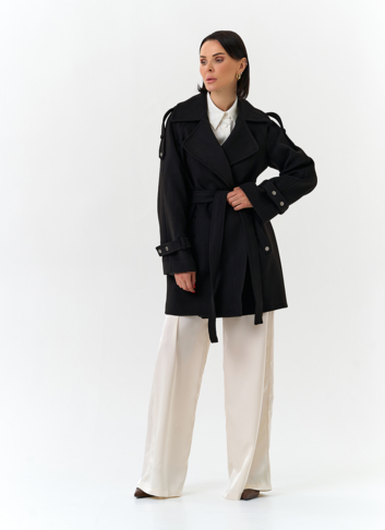 Женское укороченное пальто с английским воротником