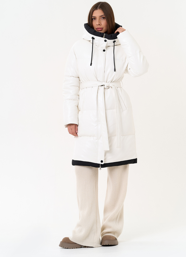 Белый пуховик из эко кожи с поясом модель № 30728 в кредит