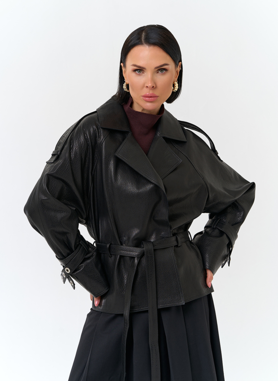 Женская куртка из натуральной кожи с поясом