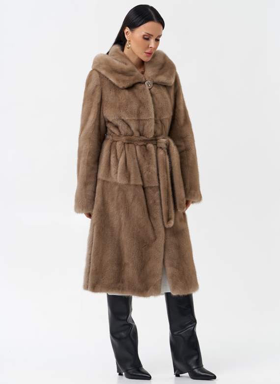 Длинная шуба с капюшоном 