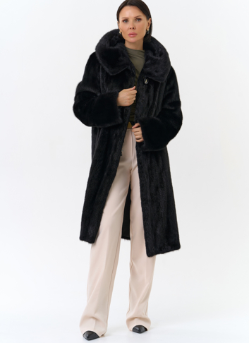Черная норковая шуба с капюшоном