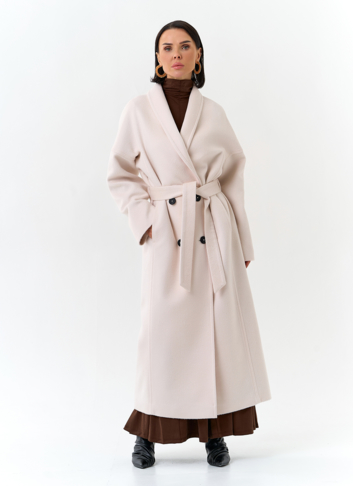 Светлое женское пальто с воротником шаль Светлое женское пальто с воротником шаль