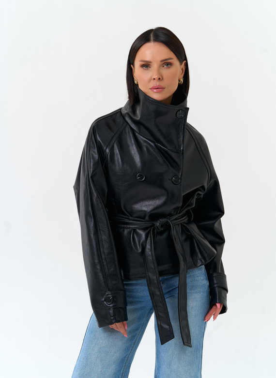 Женская куртка из эко кожи с поясом