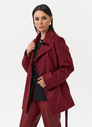 Женская куртка из эко замши бордового цвета